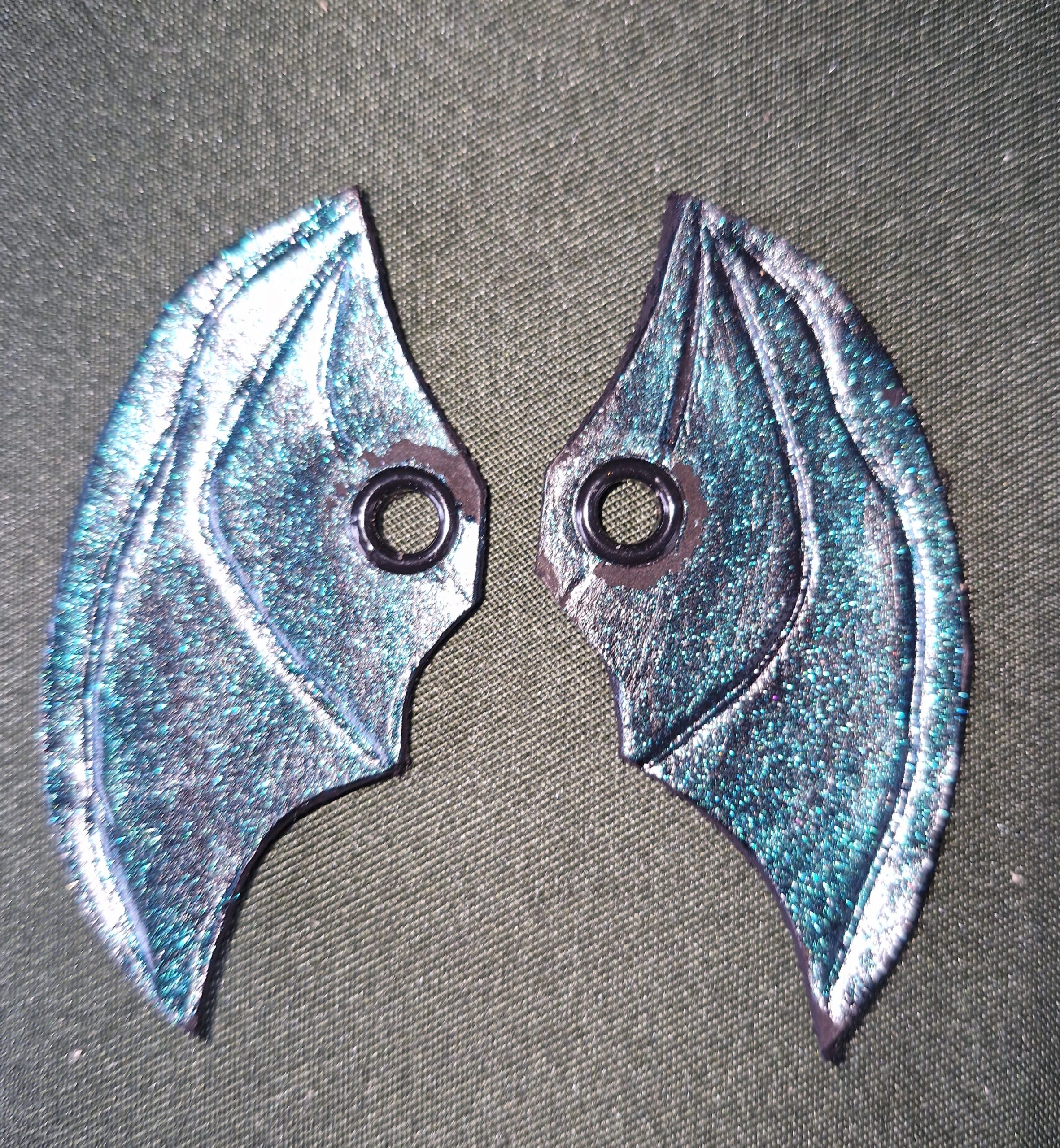 Bijou de chaussure Aile de Dragon en cuir