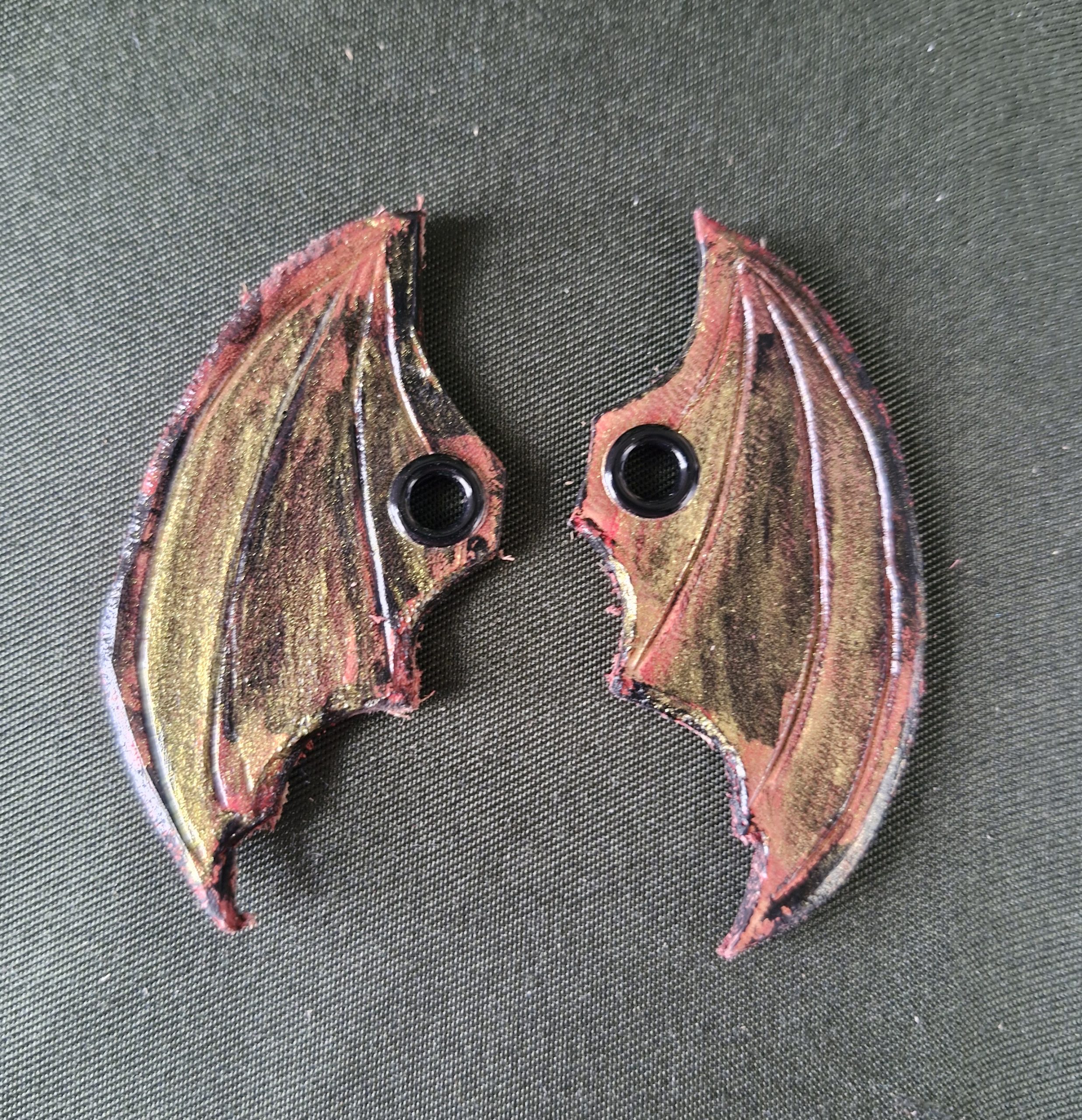 Bijou de chaussure Aile de Dragon en cuir